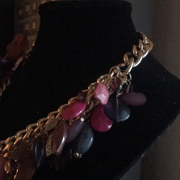 Shades of Pink Flower Necklace - Picture 2 of 4